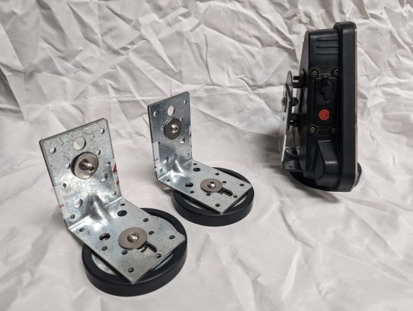 connix lights on bolt bracket on car Roof Mount Brackets Connix Plus Lights