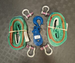 D2000kg x 4m Tow Strop Snatch Block and Shackles